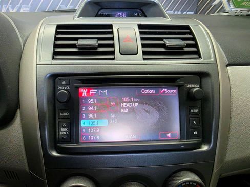 Used 2013 Toyota Corolla LE FWD image 19