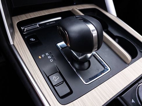 Certified 2025 MAZDA CX-90 Plug-In Hybrid w/ Preferred AWD/4WD image 30