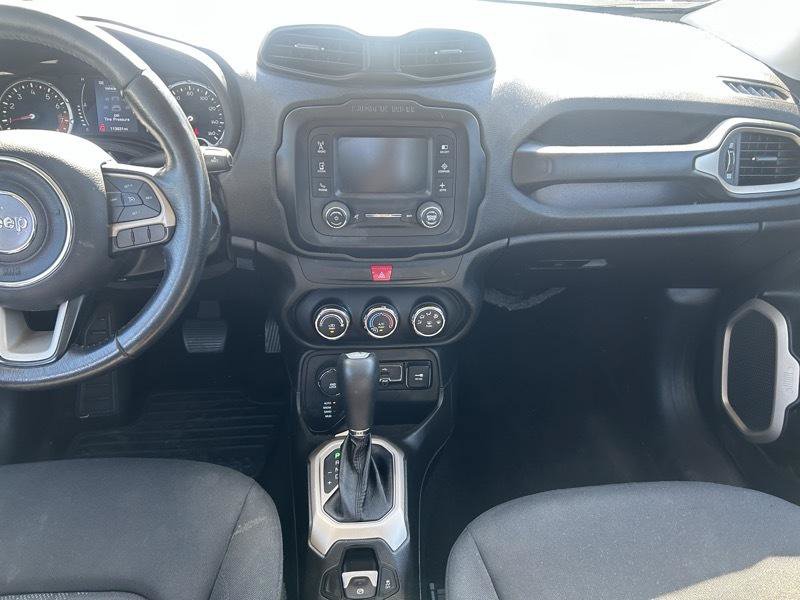 Used 2017 Jeep Renegade Latitude AWD/4WD image 11