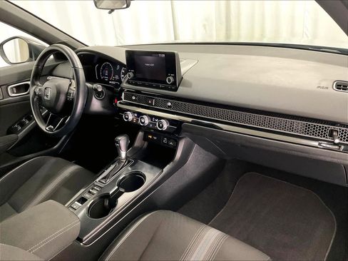 Used 2023 Honda Civic Sport image 14