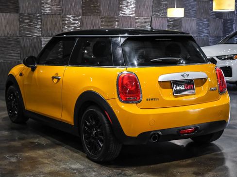 Used 2014 MINI Cooper 2-Door Hardtop FWD image 9