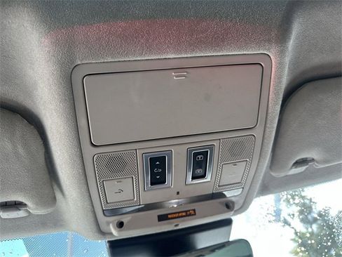 Used 2020 Jaguar F-PACE image 20