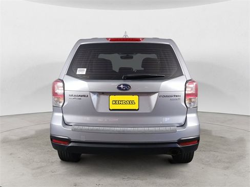 Used 2017 Subaru Forester 2.5i image 4