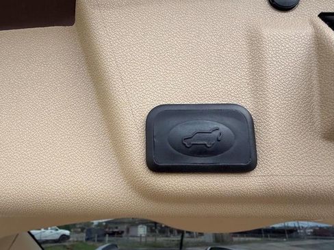 Used 2010 Buick Enclave CXL w/ Trailering Provision Package FWD image 6