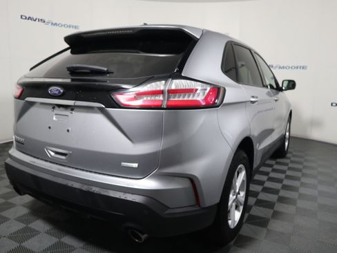 Used 2020 Ford Edge SE FWD image 5