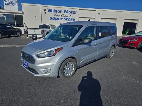 Used 2022 Ford Transit Connect XLT image 1