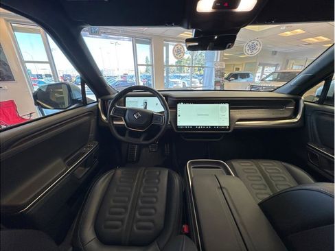 Used 2024 Rivian R1S Adventure image 16