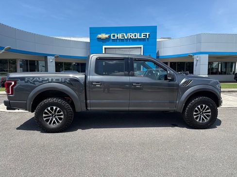 Used 2019 Ford F150 Raptor w/ Equipment Group 802A Luxury AWD/4WD image 4
