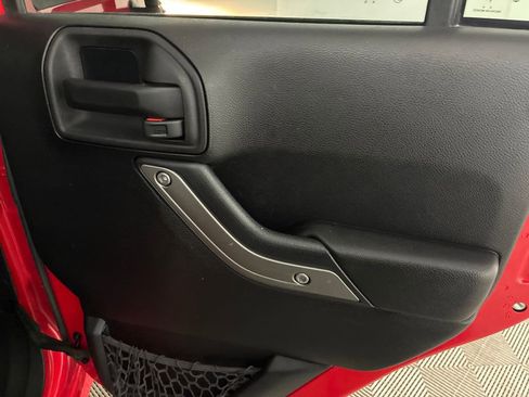 Used 2015 Jeep Wrangler Unlimited Sport w/ Quick Order Package 24S image 36