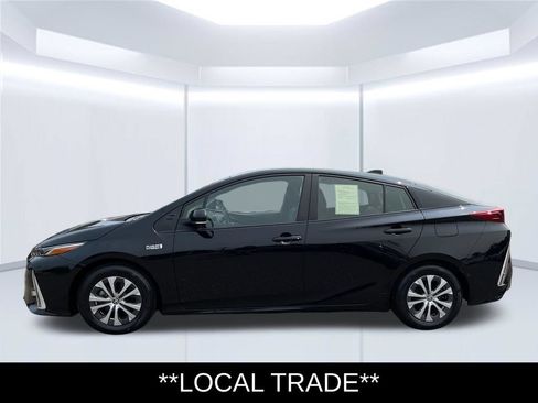 Used 2021 Toyota Prius Prime Limited FWD image 2