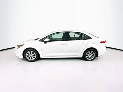 Used 2026 Toyota Corolla LE image 4