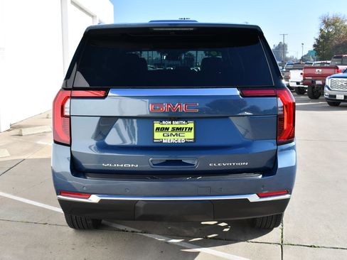New 2026 GMC Yukon Elevation image 8