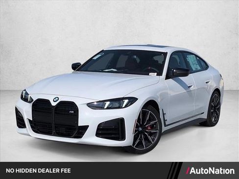 New 2026 BMW M440i w/ Premium Package RWD image 1