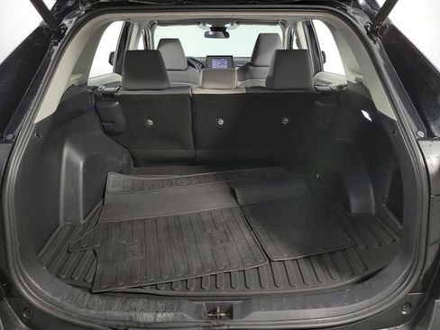 Used 2020 Toyota RAV4 XLE w/ Convenience Package image 27