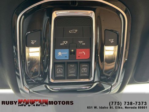 Used 2023 Jeep Grand Cherokee Summit image 19