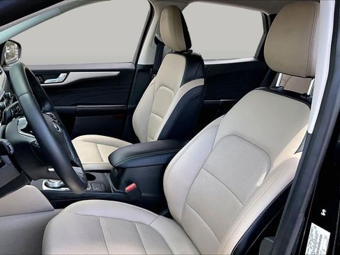 Used 2022 Ford Escape SEL FWD image 9