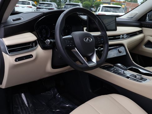 Used 2025 INFINITI QX60 Sensory w/ Vision Package AWD/4WD image 11