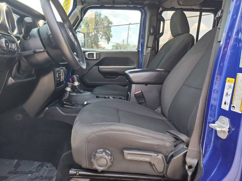 Used 2019 Jeep Wrangler Unlimited Sport S AWD/4WD image 14
