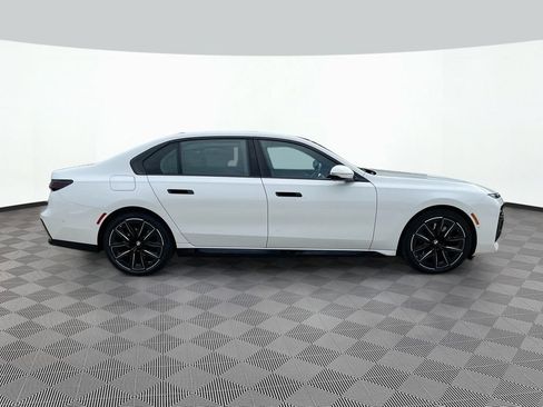 Used 2023 BMW 740i RWD image 4