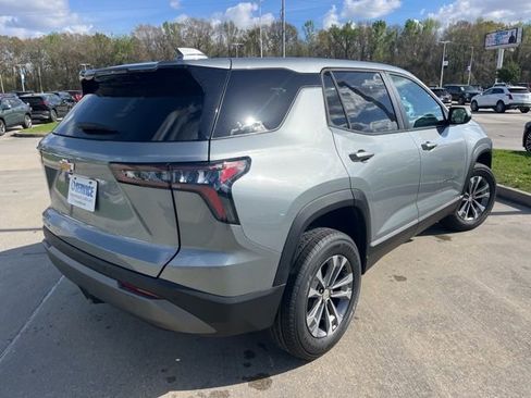 New 2026 Chevrolet Equinox LT image 8