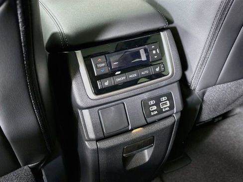 New 2026 Subaru Ascent Limited AWD/4WD image 26