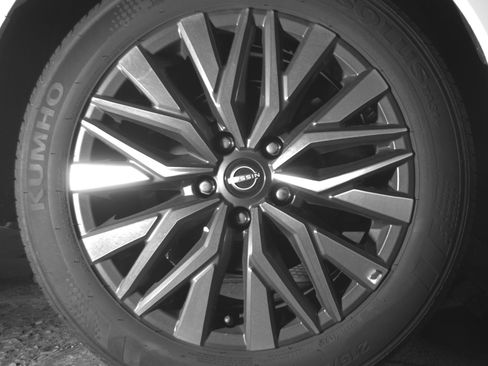 Used 2025 Nissan Altima 2.5 SV FWD image 15