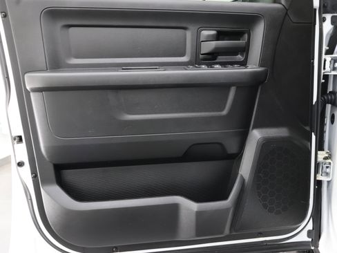 Used 2024 RAM 3500 Tradesman w/ Chrome Appearance Group image 39