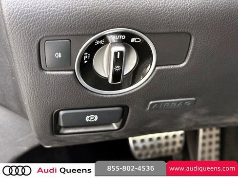 Used 2015 Mercedes-Benz SLK 250 image 16