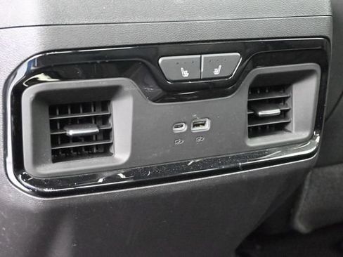 Used 2024 Chevrolet Silverado 1500 ZR2 w/ Technology Package AWD/4WD image 27