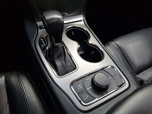 Certified 2020 Jeep Grand Cherokee Limited X image 16