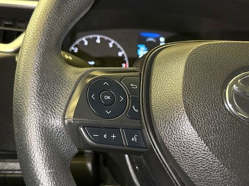 Used 2023 Toyota Corolla LE FWD image 28