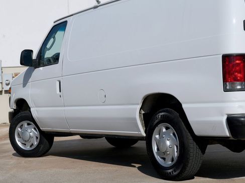 Used 2014 Ford E-150 and Econoline 150 w/ Power Group RWD image 31