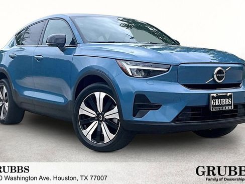 Used 2023 Volvo C40 Recharge Core w/ Climate Package AWD/4WD image 1