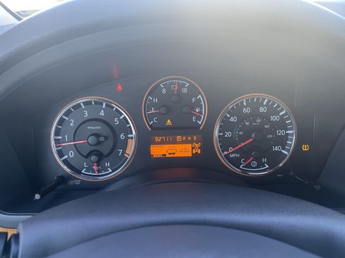 Used 2014 Nissan Armada Platinum w/ Platinum Reserve Package AWD/4WD image 20