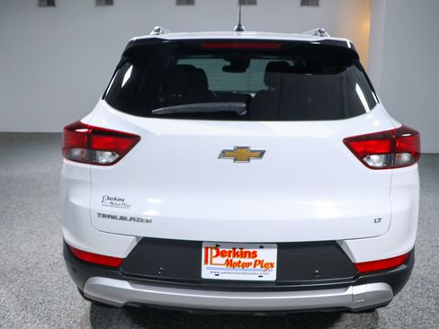 Used 2025 Chevrolet TrailBlazer LT w/ Convenience Package FWD image 8