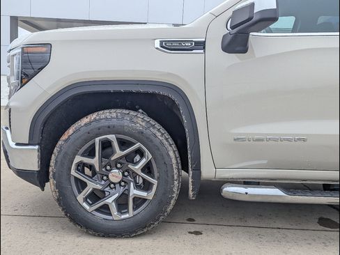 New 2026 GMC Sierra 1500 SLE w/ X31 Off-Road Package AWD/4WD image 10