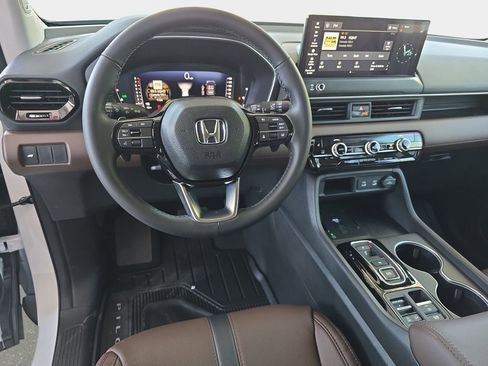 New 2026 Honda Pilot Touring image 17