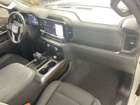 Used 2023 GMC Sierra 1500 Elevation w/ X31 Off-Road Package AWD/4WD image 29