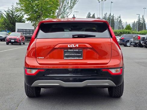 Certified 2023 Kia Niro Wind w/ Wind Preserve Package FWD image 4