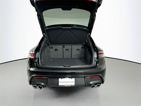 New 2026 Porsche Macan S image 36