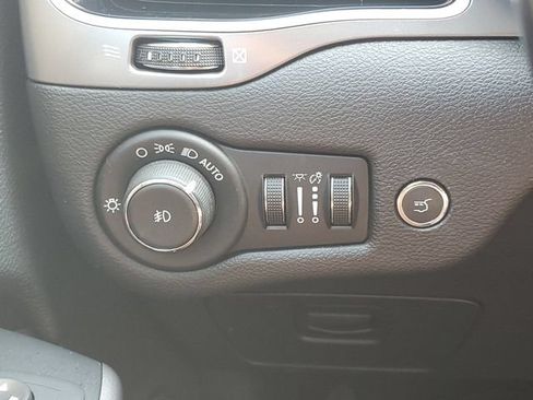 Used 2020 Jeep Cherokee Limited AWD/4WD image 20