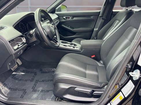 Used 2025 Honda Civic Sport image 11