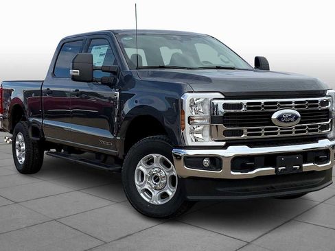 New 2026 Ford F250 XLT w/ FX4 Off-Road Package AWD/4WD image 2