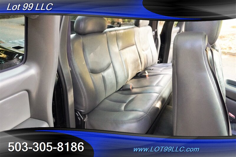 Used 2004 GMC Sierra 2500 SLT w/ Heavy-Duty Power Package AWD/4WD image 16