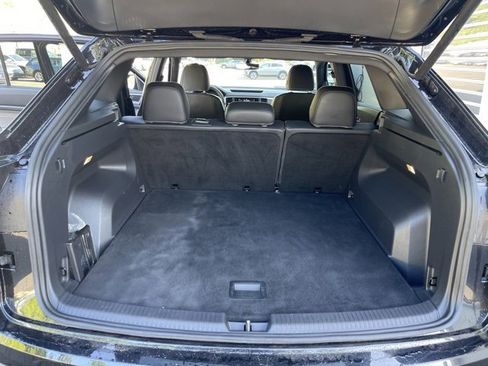 Used 2021 Volkswagen Atlas Cross Sport SE image 21