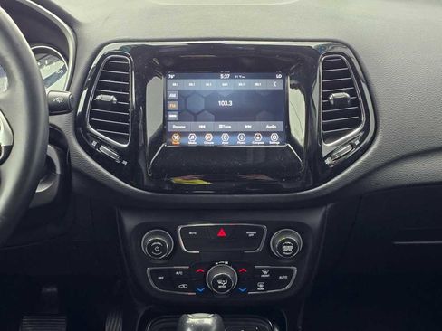 Used 2018 Jeep Compass Latitude w/ Popular Equipment Group image 26