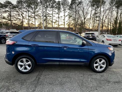 Used 2020 Ford Edge SE image 5