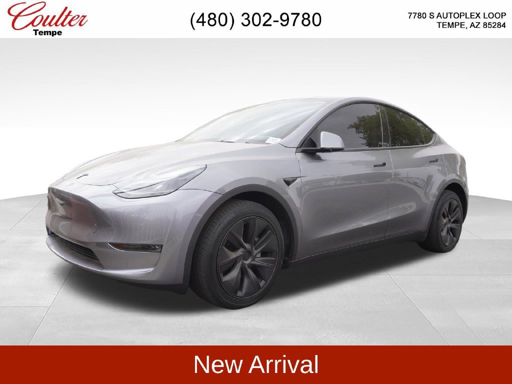 Used 2024 Tesla Model Y Long Range AWD/4WD image 1
