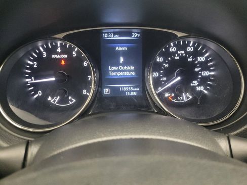 Used 2015 Nissan Rogue S image 23