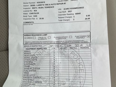 Used 2021 Chrysler Voyager Lxi image 42